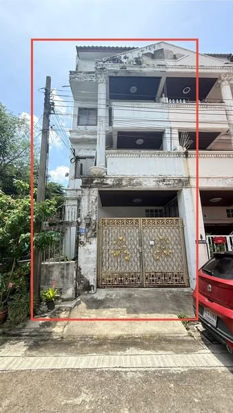 ขาย ทาวน์โฮม 3 ชั้น ขนาด 24 ตารางวา ซอยประชาชื่น 30