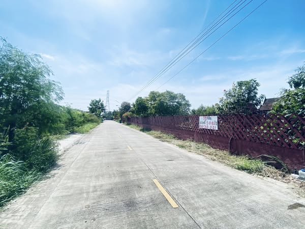 ขายที่ดิน 5 ไร่ ซอยเลียบคลองสี่ 7 ตำบลลาดสวาย